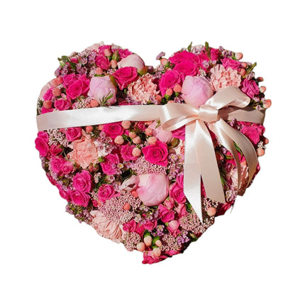 Blumenherz aus frischen Blumen liebevoll gebunden in Herzform mit Lieferung in Zürich