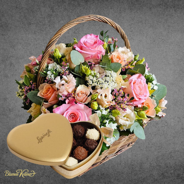 Blumenkorb mit rosa Rosen kaufen Zürich Muttertag Geschenk online bestellen mit Sprüngli Schokolade