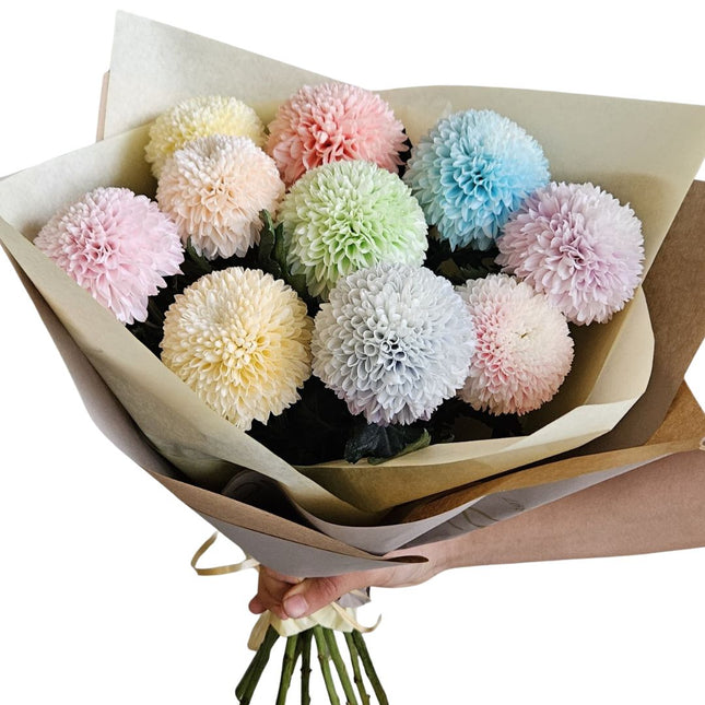 Blooming Lollies Blumenstrauss mit pastellfarbenen Kugelchrysanthemen online kaufen und liefern lassen in Zürich