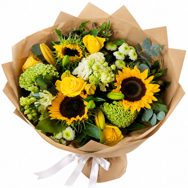 Sonnengold Sommerstrauss mit Sonnenblumen gelben Rosen und weissen Blüten