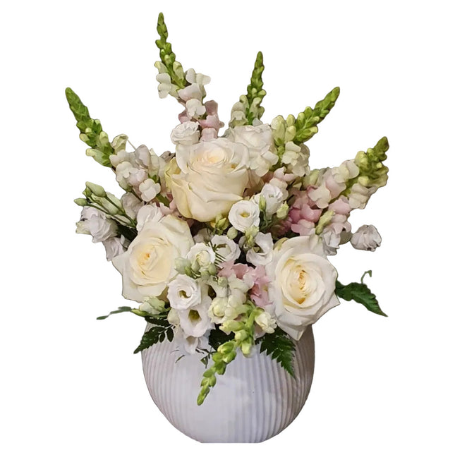 Perle Blumenstrauss mit Rosen Lisianthus und Löwenmäulchen online bestellen in Zürich mit frischer Blumenlieferung