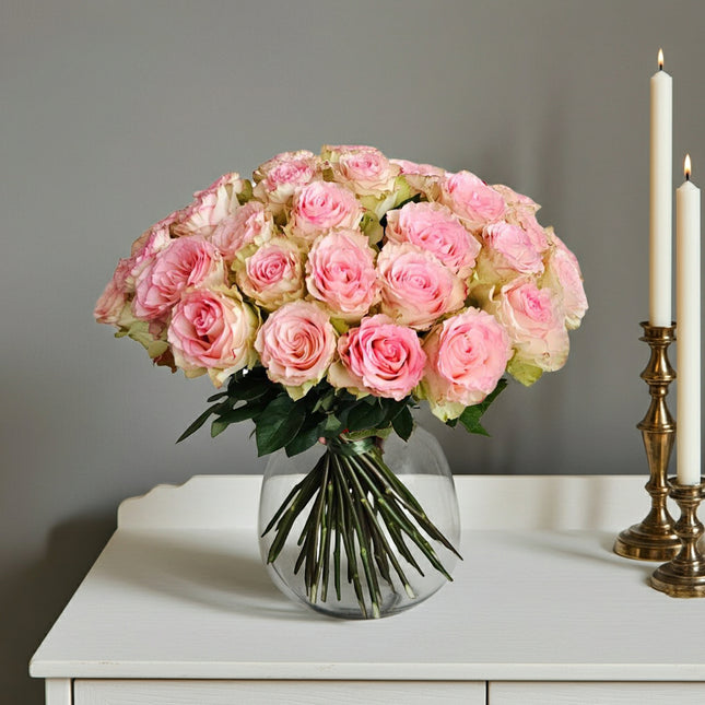 Rosenstrauss Esperance mit Vase