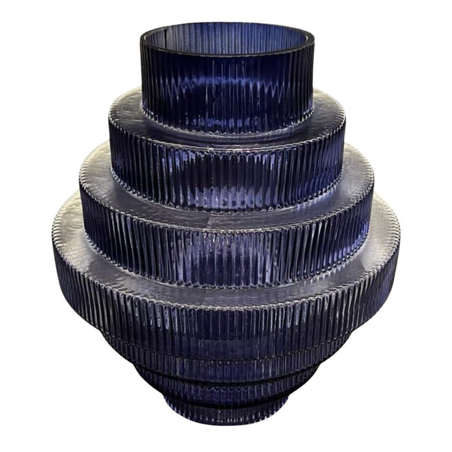 Fredy Vase