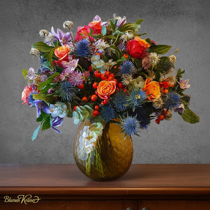 Grosser Herbststrauss mit Rosen, Hagebutten, Disteln und Eukalyptus_Blumen online bestellen Zürich