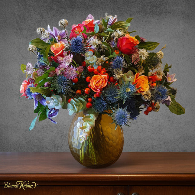 Grosser Herbststrauss mit Rosen, Hagebutten, Disteln und Eukalyptus_Blumen online bestellen Zürich