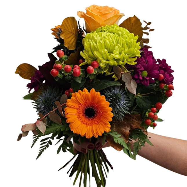 Herbstlicher Blumenstrauss in Orange, Gelb und Grün