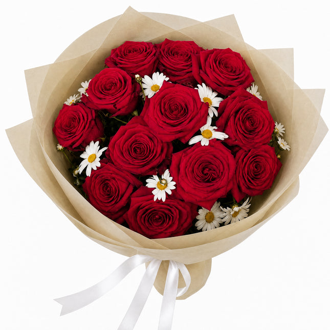 Liebeszauber Blumenstrauss mit roten Rosen und weissen Margeriten