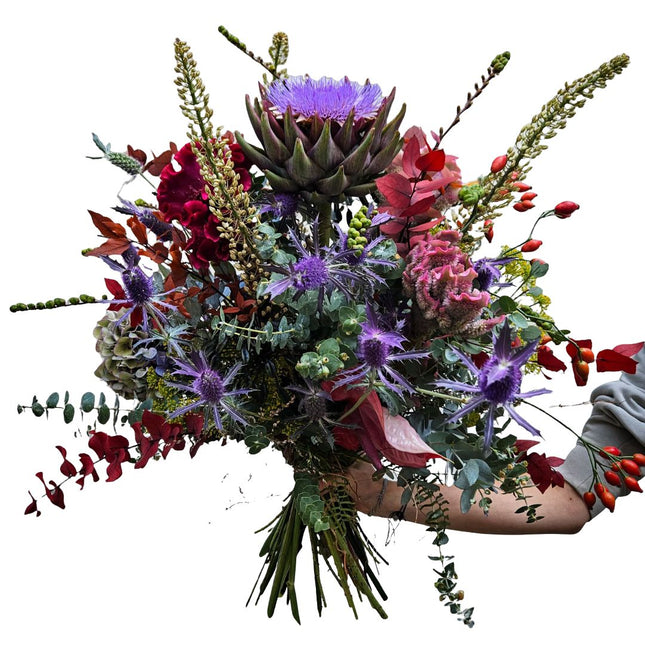 Purple Autumn Herbststrauss mit Artischockenblüte und saisonalen Herbstblumen