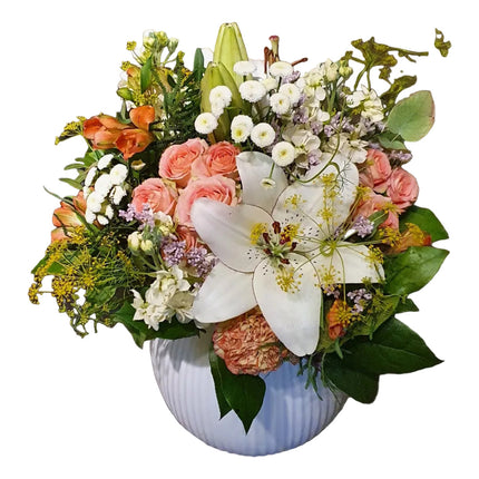 Blumenstrauss mit Lilien in zarten Tönen in Zürich online bestellen mit Lieferdienst